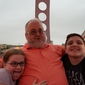 Meet your Posher, Kenneth